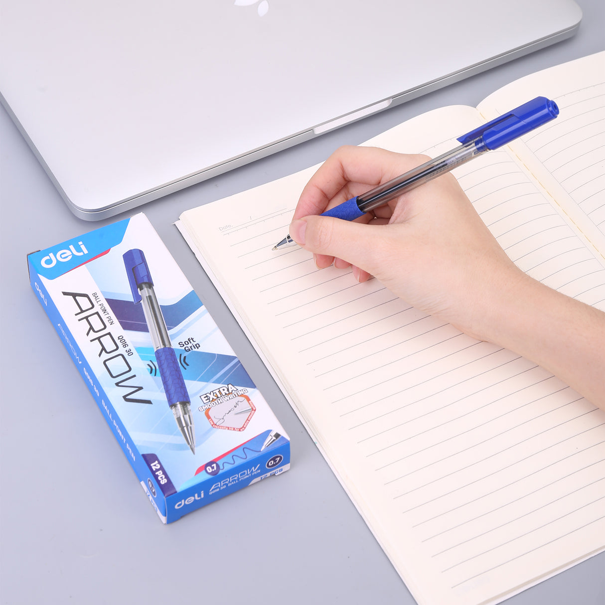 Caneta de óleo média, ponta de 0,7 mm Deli EQ01630 (azul) (12 peças/caixa)