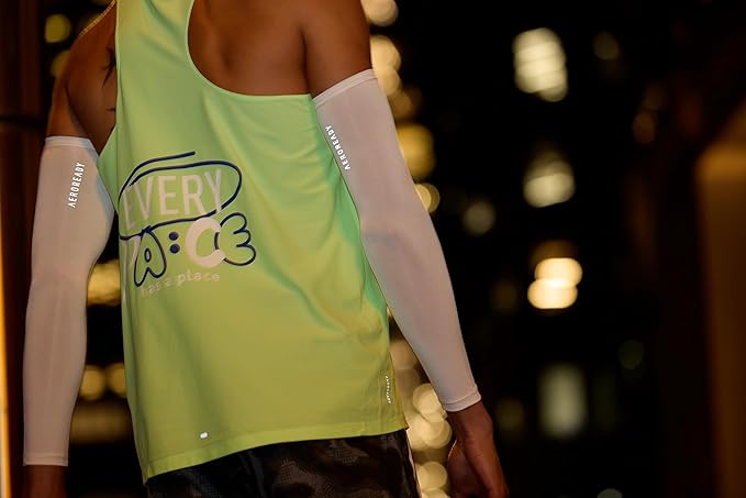 adidas Aeroready Mangas de Compressão para Braço - Respiráveis, Absorventes de Umidade para Fitness & Esportes, Acessórios de Ginástica, Mangas de Ajuste Perfeito para Recuperação Muscular & Alívio da Dor da Artrite (Branco, P/M)