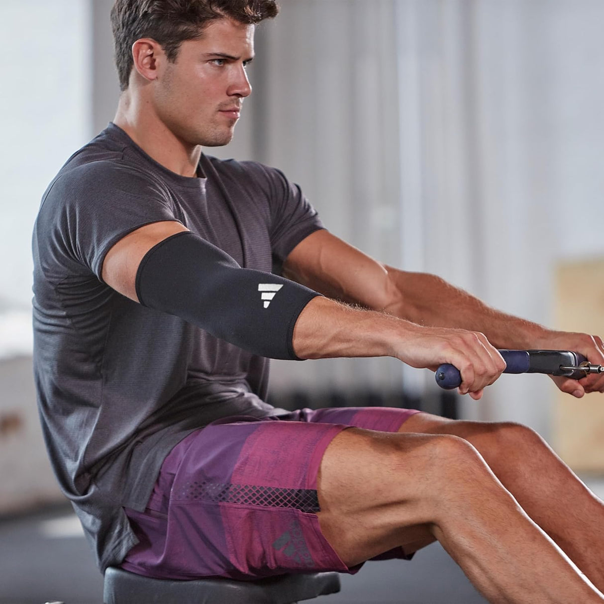 SUPORTE DE COTOVELO ADIDIAS- TAMANHO S