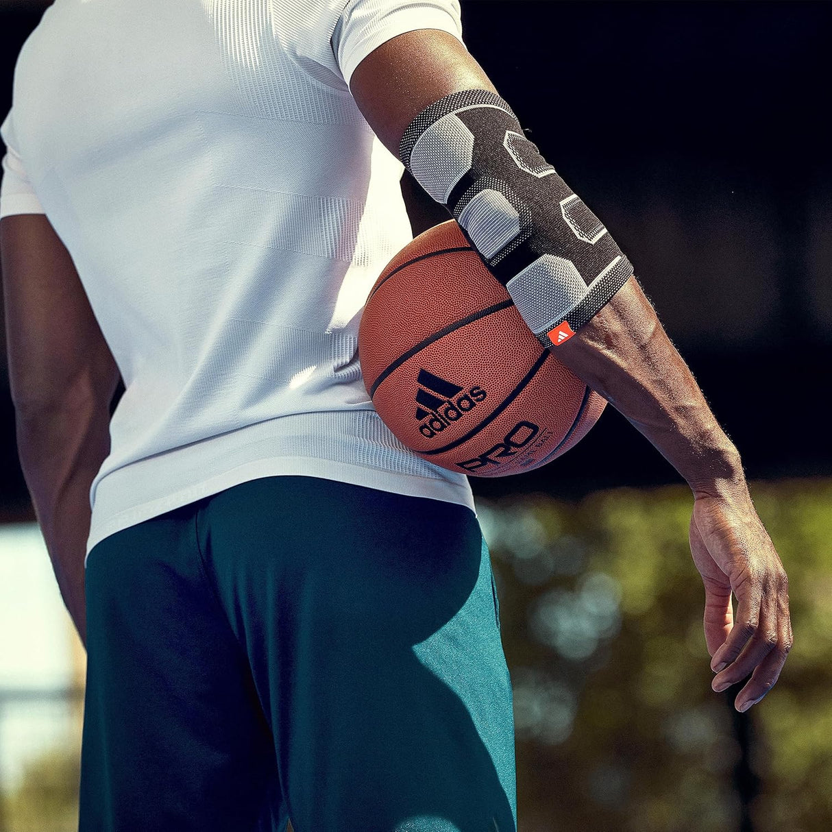 SUPORTE DE COTOVELO ADIDIAS - TAMANHO S