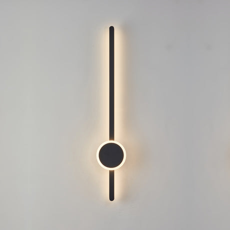 Luminária de Parede Braytron BRY-TINY 16W BLC 3000K - Design moderno com acabamento preto, ideal para ambientes sofisticados.