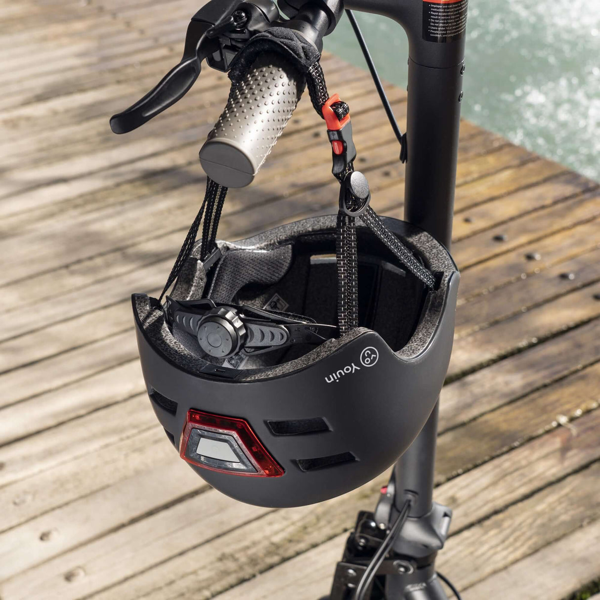 Capacete led frontal e traseiro preto - tamanho M