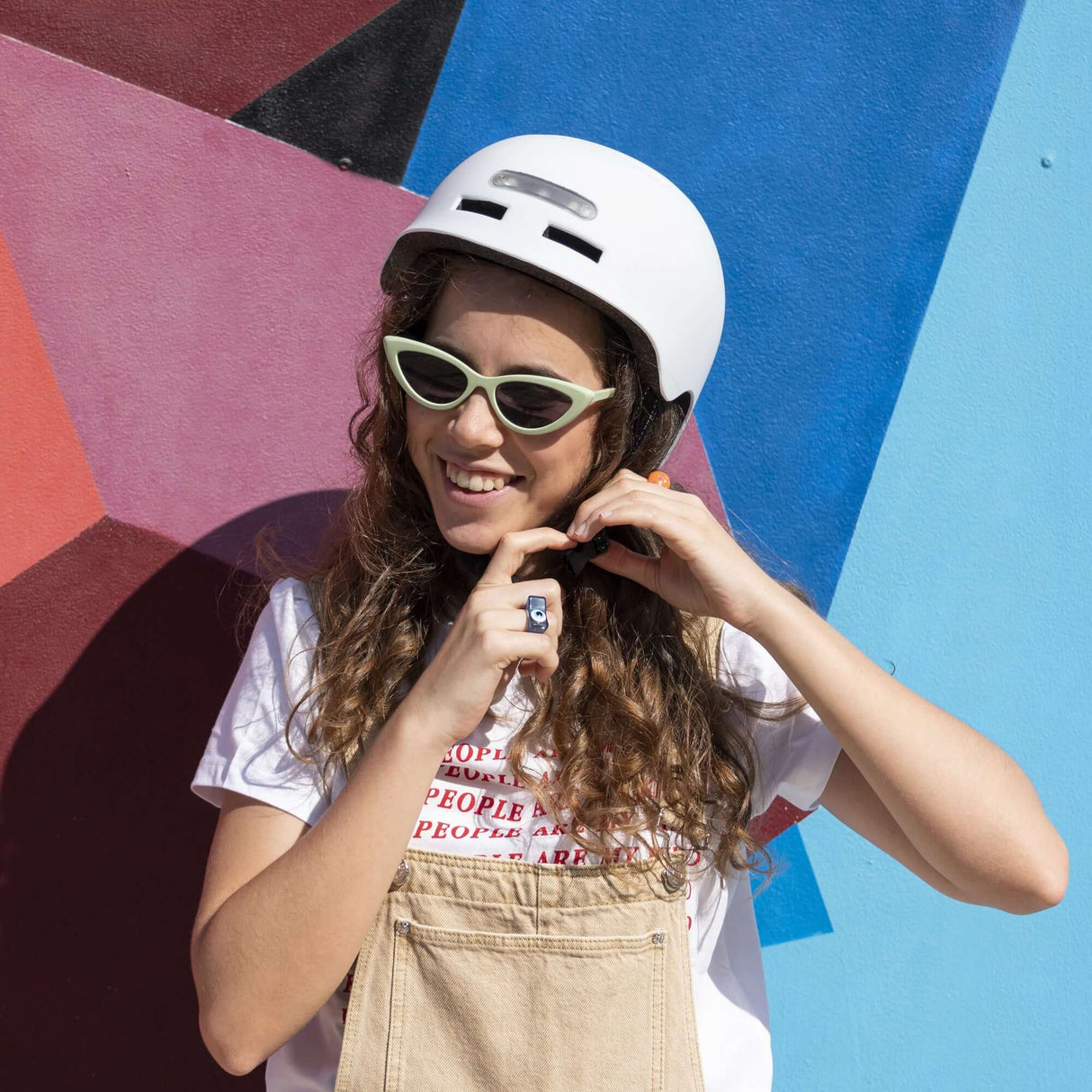 Capacete led frontal e traseiro branco - tamanho M