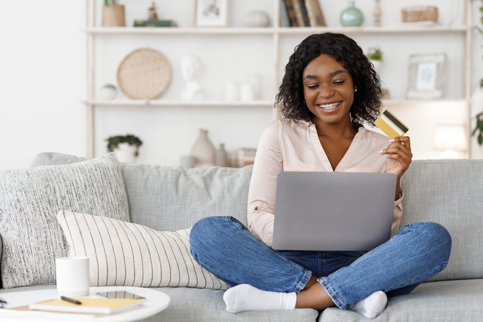 Angolanos ganham mais um espaço de e-commerce  onde vão poder fazer e receber as suas compras no conforto da sua casa