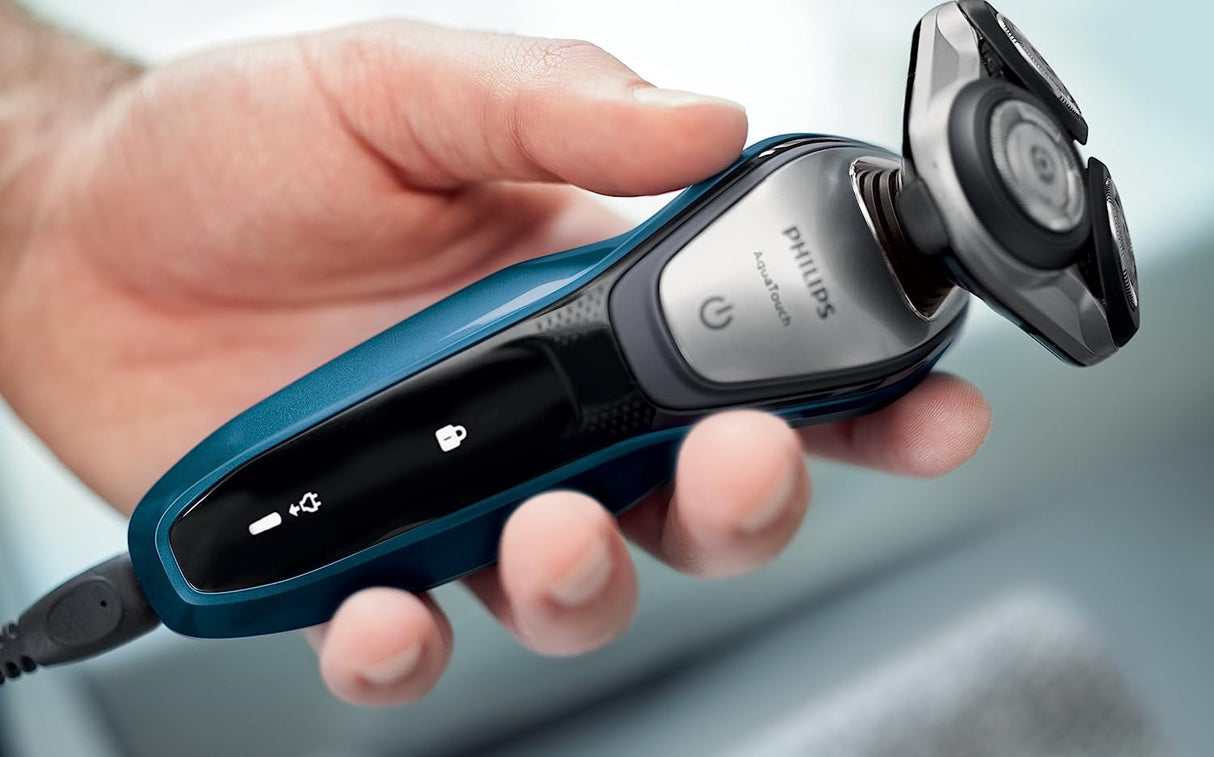 Philips Shaver Series 5000 AquaTouch Sistema de lâminas multiprecision molhadas e secas com aparador de precisão Smart Click - S5420/06