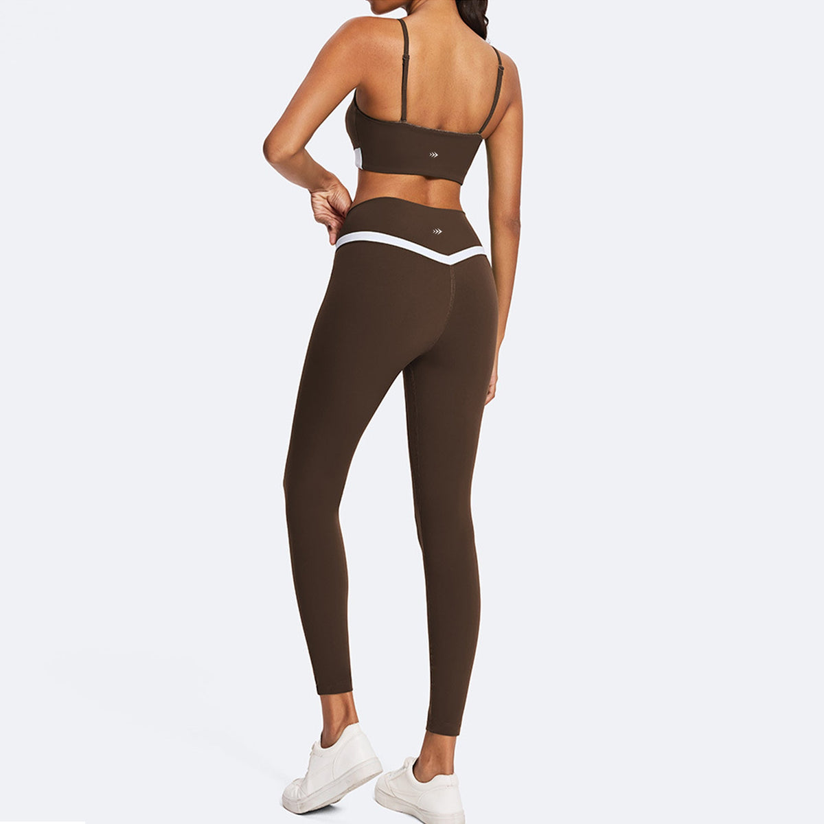 CONJUNTO FITNESS FEMININO VECTOR CASTANHO L