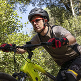 Capacete mtb com luzes frontal e traseita – tamanho L preto