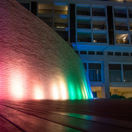 Projetor LED Braytron 30W RGB | Iluminação Externa Colorida à Prova d'Água IP65