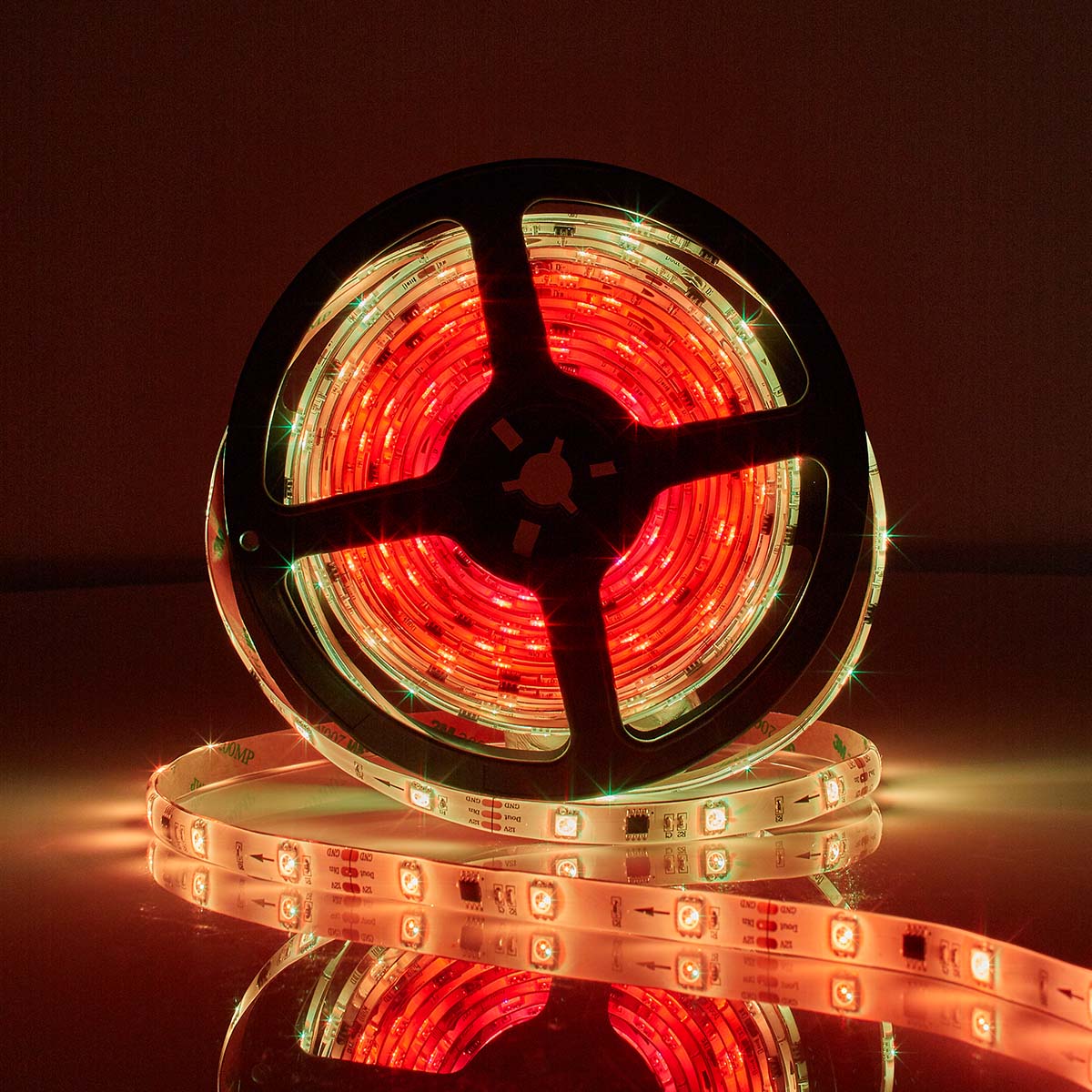 FITA LED 5M NEDIS WIFILS51CRGB – ILUMINAÇÃO RGB INTELIGENTE COM CONEXÃO WIFI PARA SEU AMBIENTE