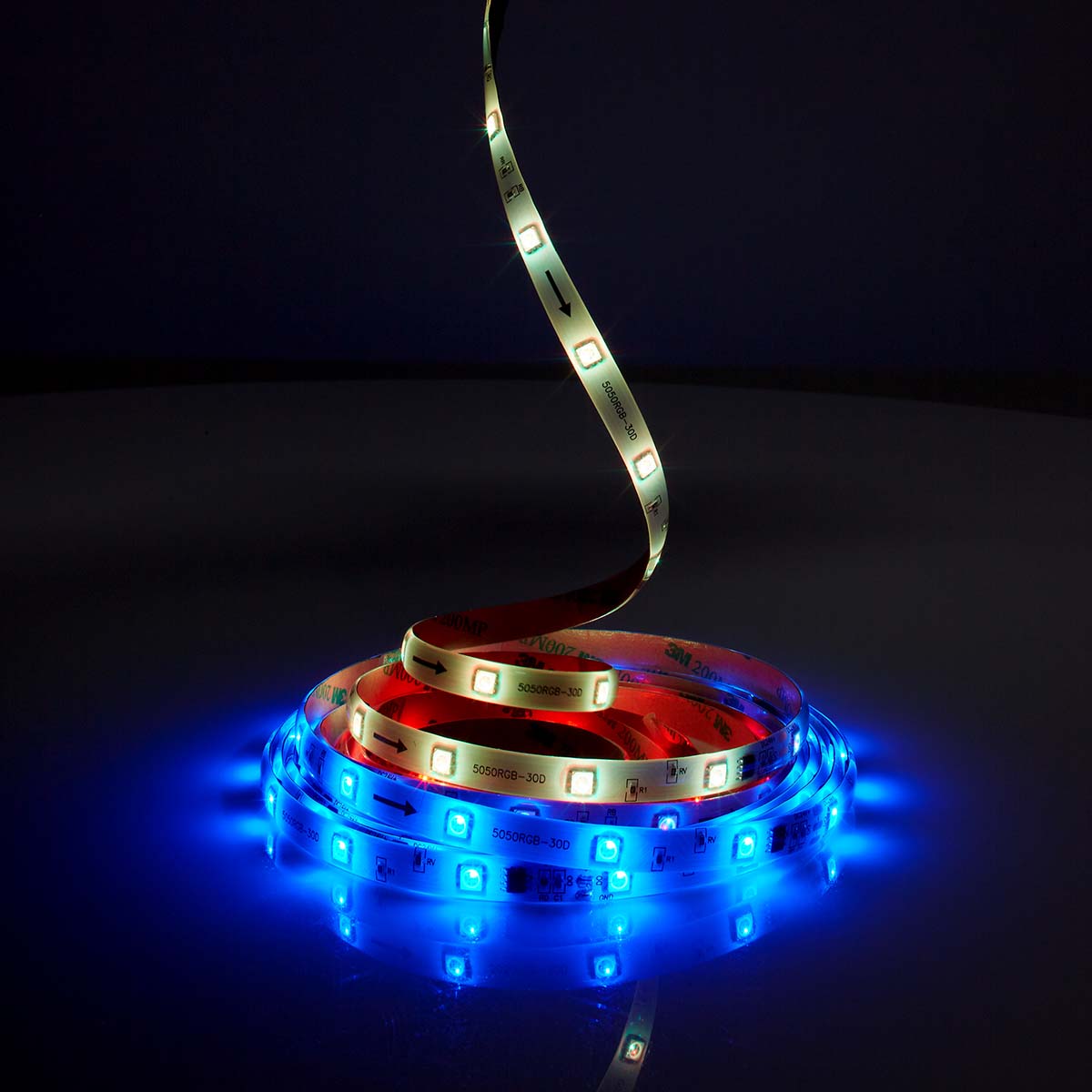 FITA LED 5M NEDIS WIFILS51CRGB – ILUMINAÇÃO RGB INTELIGENTE COM CONEXÃO WIFI PARA SEU AMBIENTE